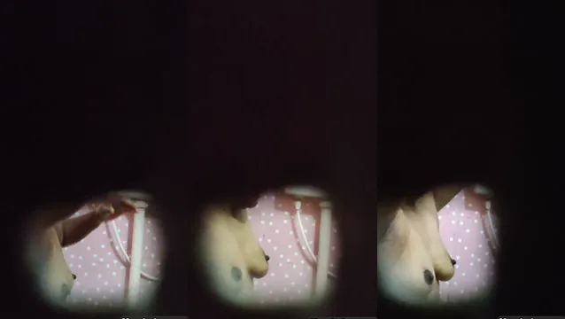 Video delle tette grandi di Desi Aunty - Video hot della zia Desi