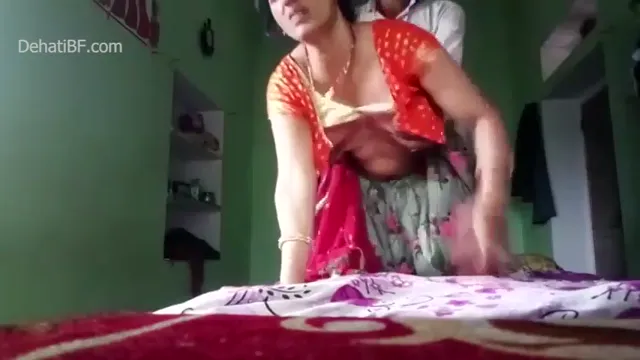 Watch Desi Sexy Aunty MILF চোদা - BF এর হট সেক্স 🔥 full viral video leaked
