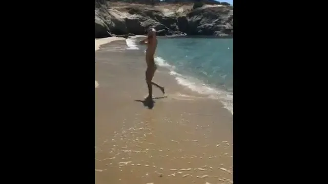 BEACH VACATION AMATEURS - Wild Sun-Soaked Public Sex Exposed