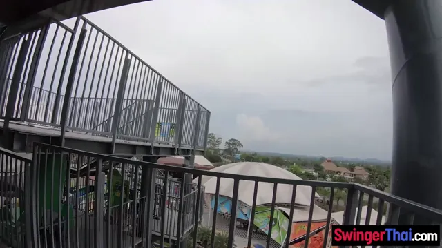 Thai GF Waterpark Fun - Asian Amateur Rides Big European Cock After
