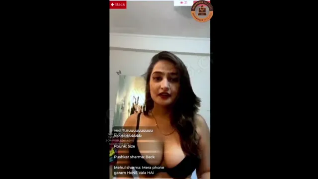 Sassy Poonam Nude Cam Show - Indian Beauty Exposes All
