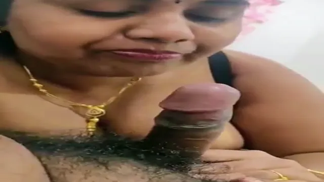 Indian Bhabhi Sucks Devar's Cock Until Explosion - Taboo Blowjob