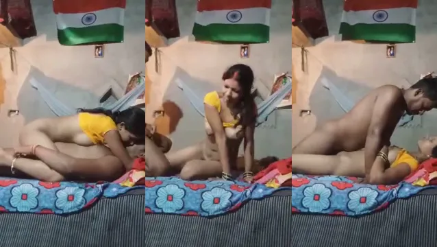 গ্রামের Slim Sexy Bhabhi গরম চোদাচুদি - Desi BF XXX 🔥