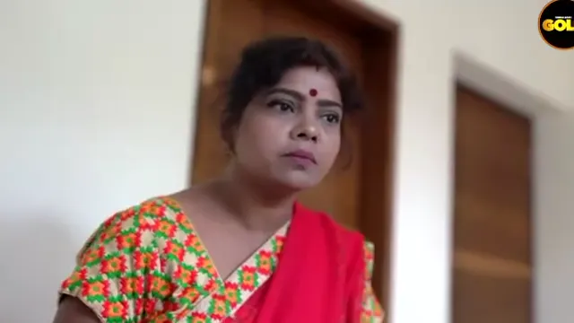 SaralaBhabhi Hot Web Series EP02 - Horny Indian Wife Secret Affair Exposed