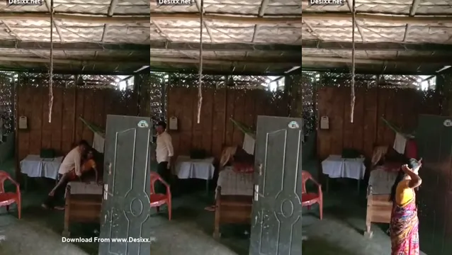 Watch Neighbor Bhabhi Hot Fuck - পাশের ভাবীর গরম সেক্স 🔥 full viral video leaked